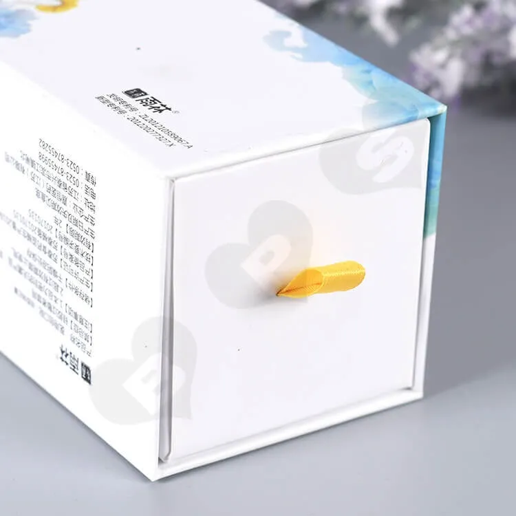 Color Printed Rigid Gift Box For Medical Band-Aid side view three