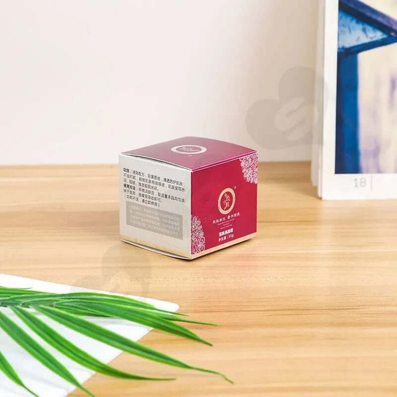 Small Retail Cardboard Packaging Box For Face Cream side view three