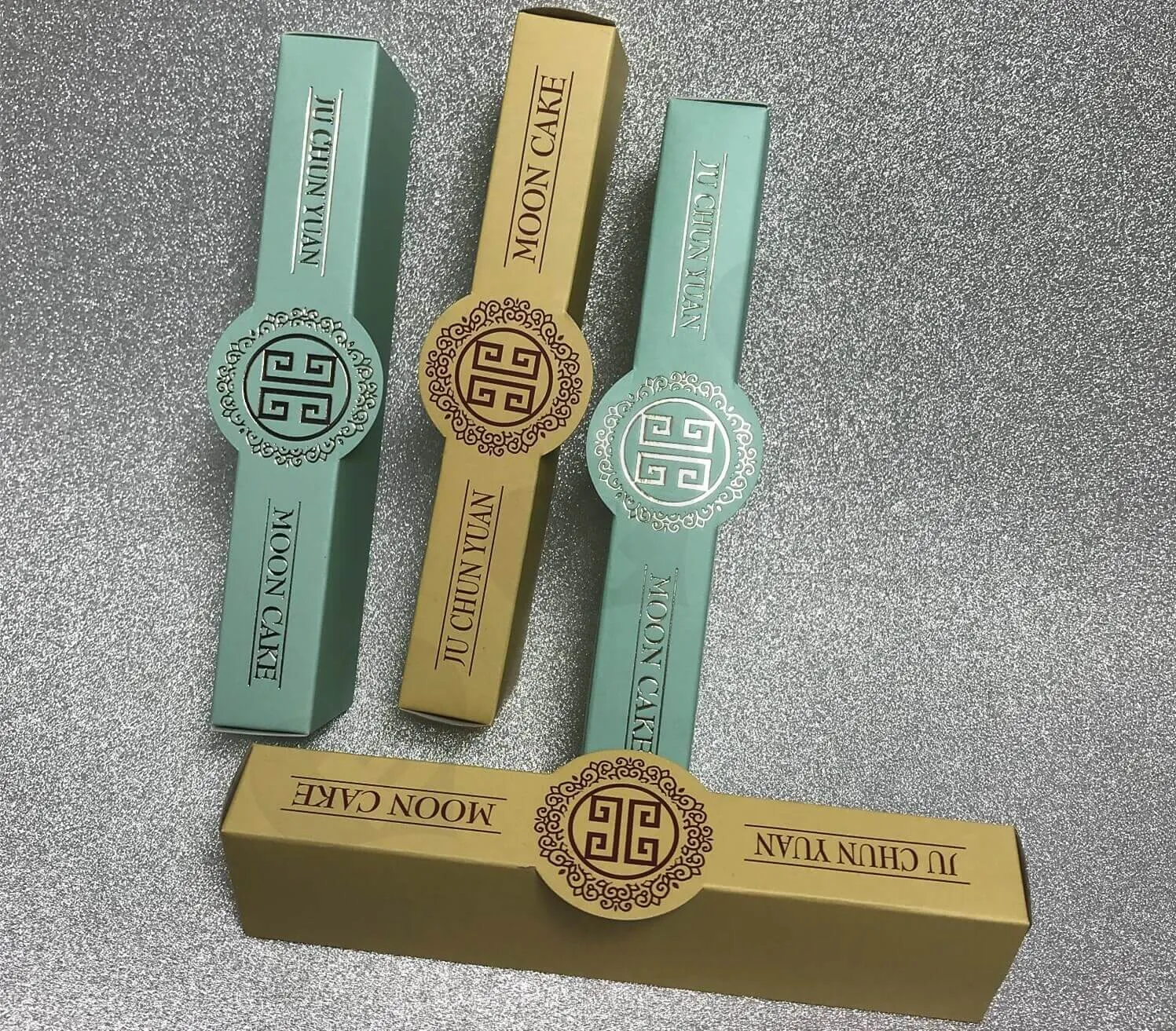 Small Retail Packaging Box For Cakes side view two