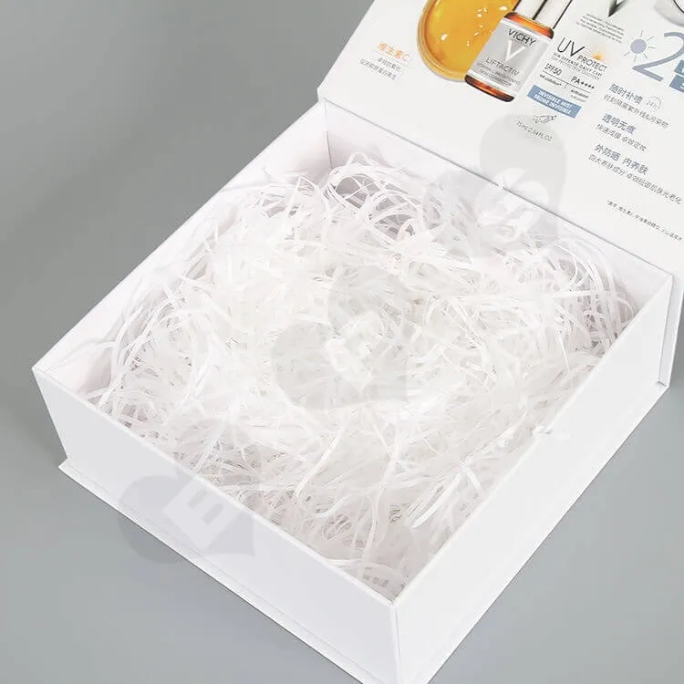 White Cardboard Magnetic Closure Box For Skin Care Product side view two