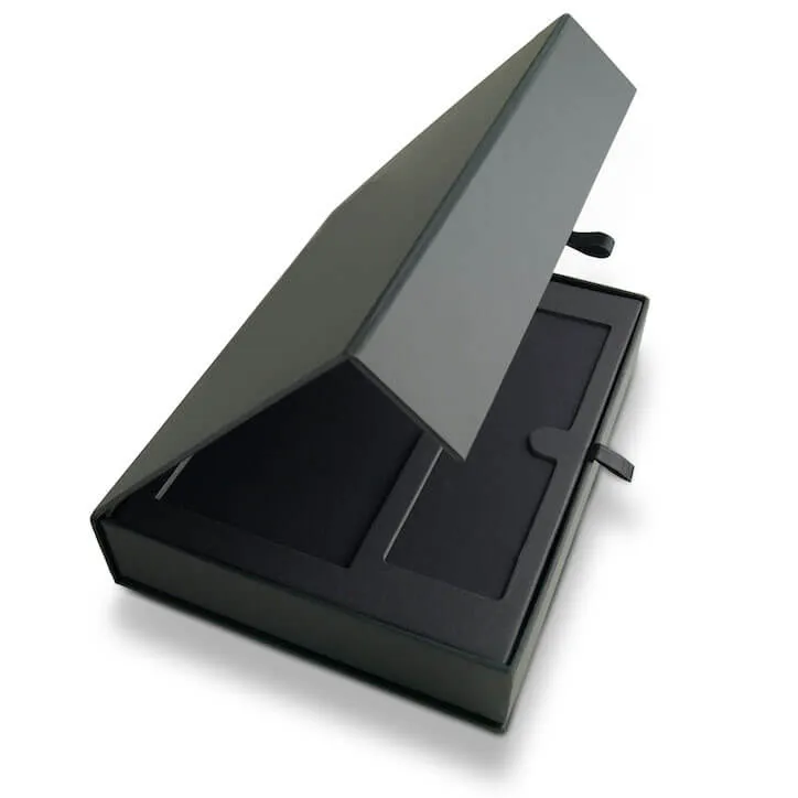 Rigid Box With Ribbon Closure