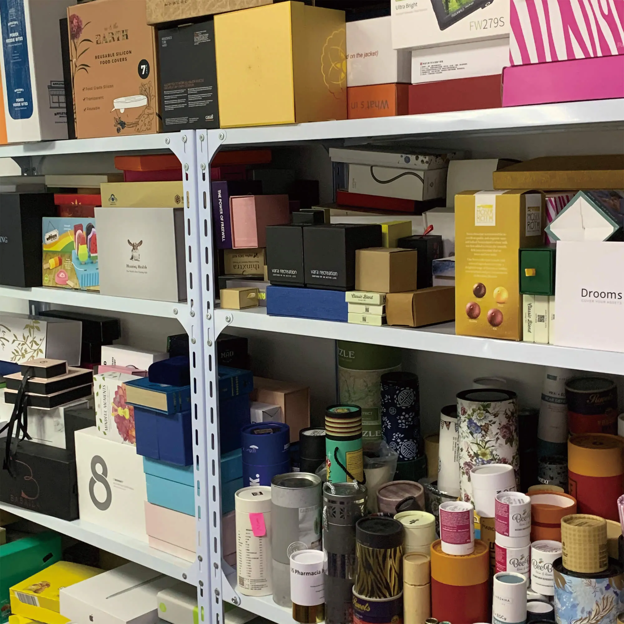 CUSTOM PAPER BOXES DISPLAY ROOM