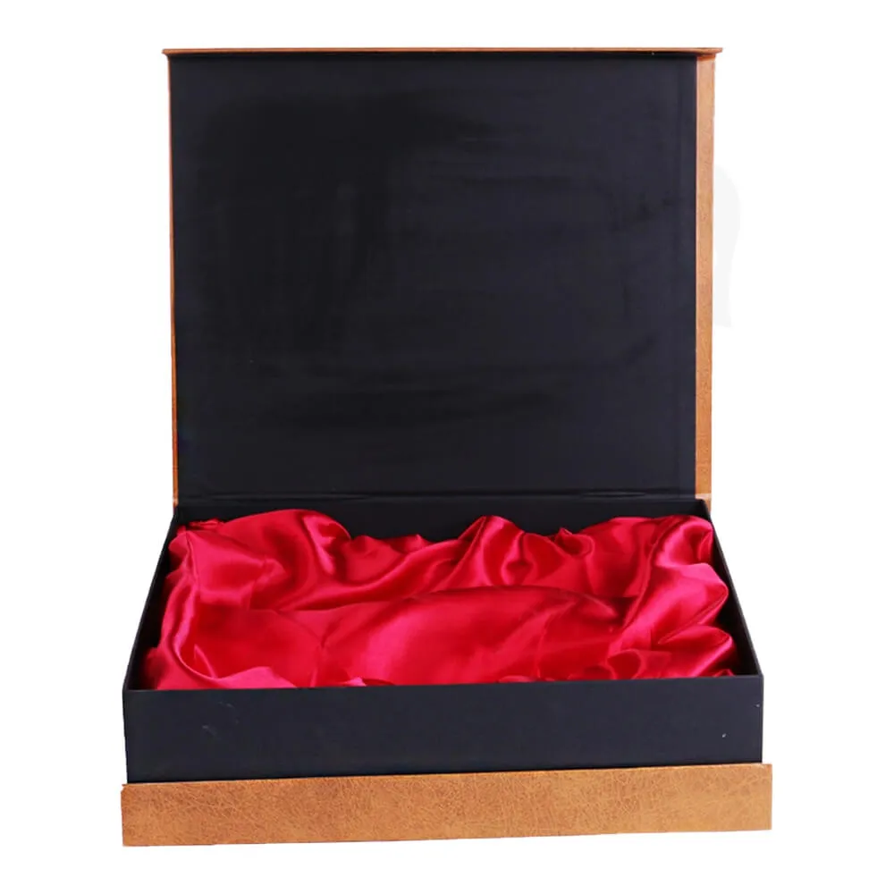 Specialty Pattern Texture Wine Box With Insert Linen Side View Three